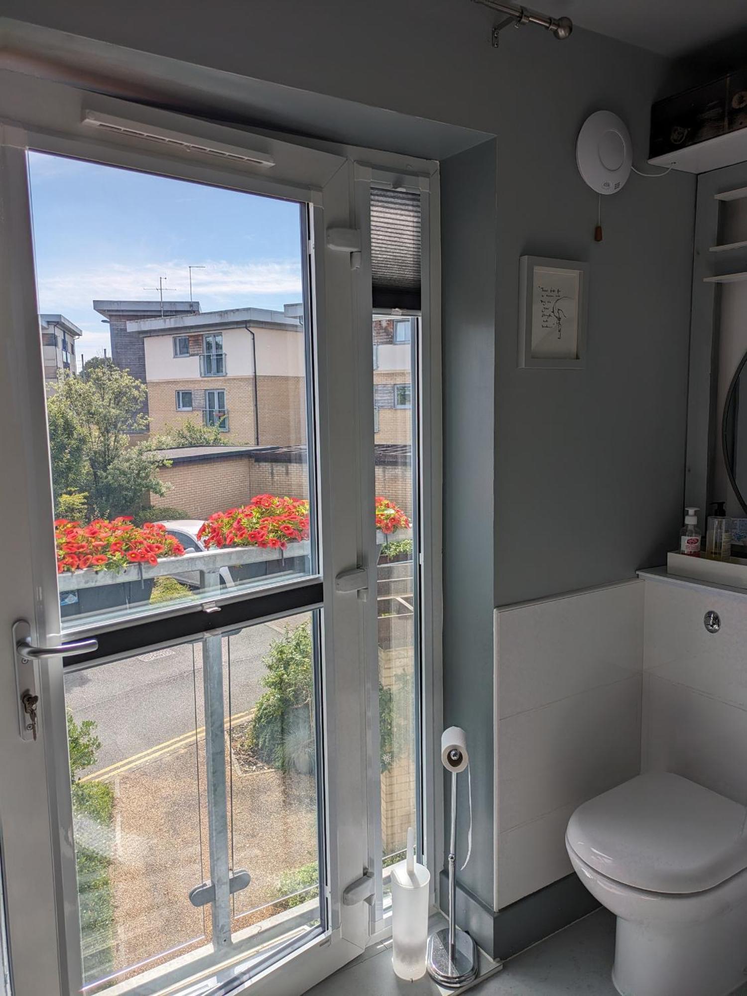 2 Homestay Guest Rooms ハンティンドン エクステリア 写真